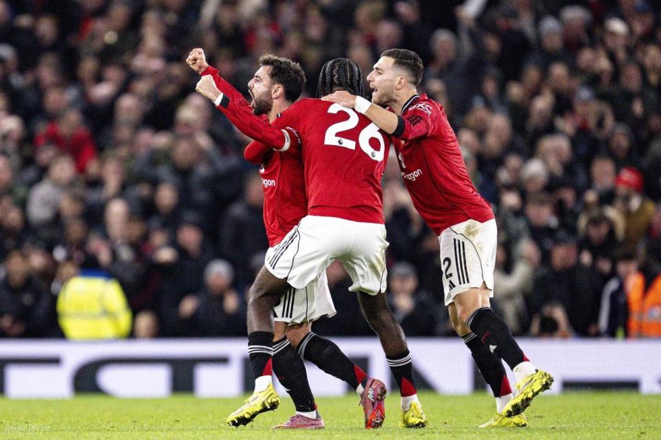 意甲赛程吃紧；曼联冲刺阶段强势反弹；震撼外界；赛程密集仍需轮换 